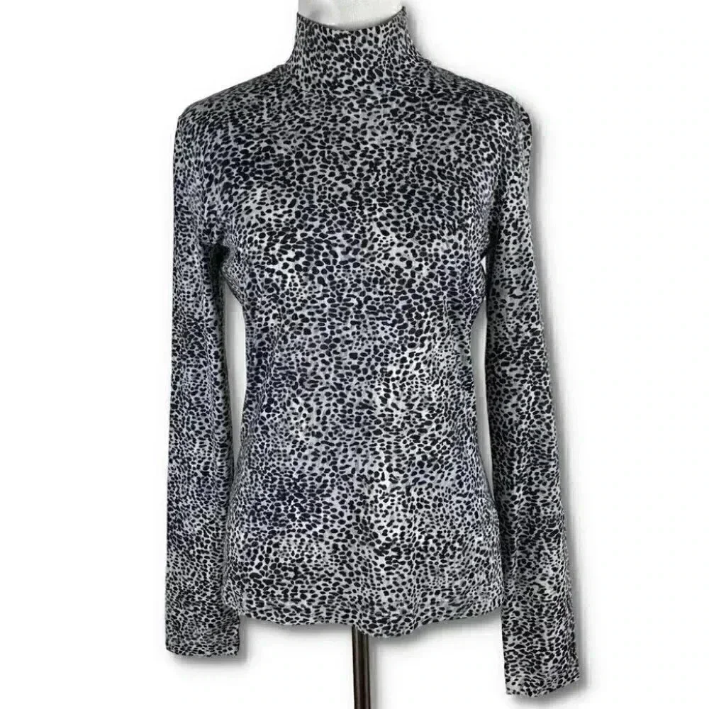 St. John top sz S black gray Leopard print long sleeve mock turtleneck stretch